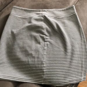 Gap skirt